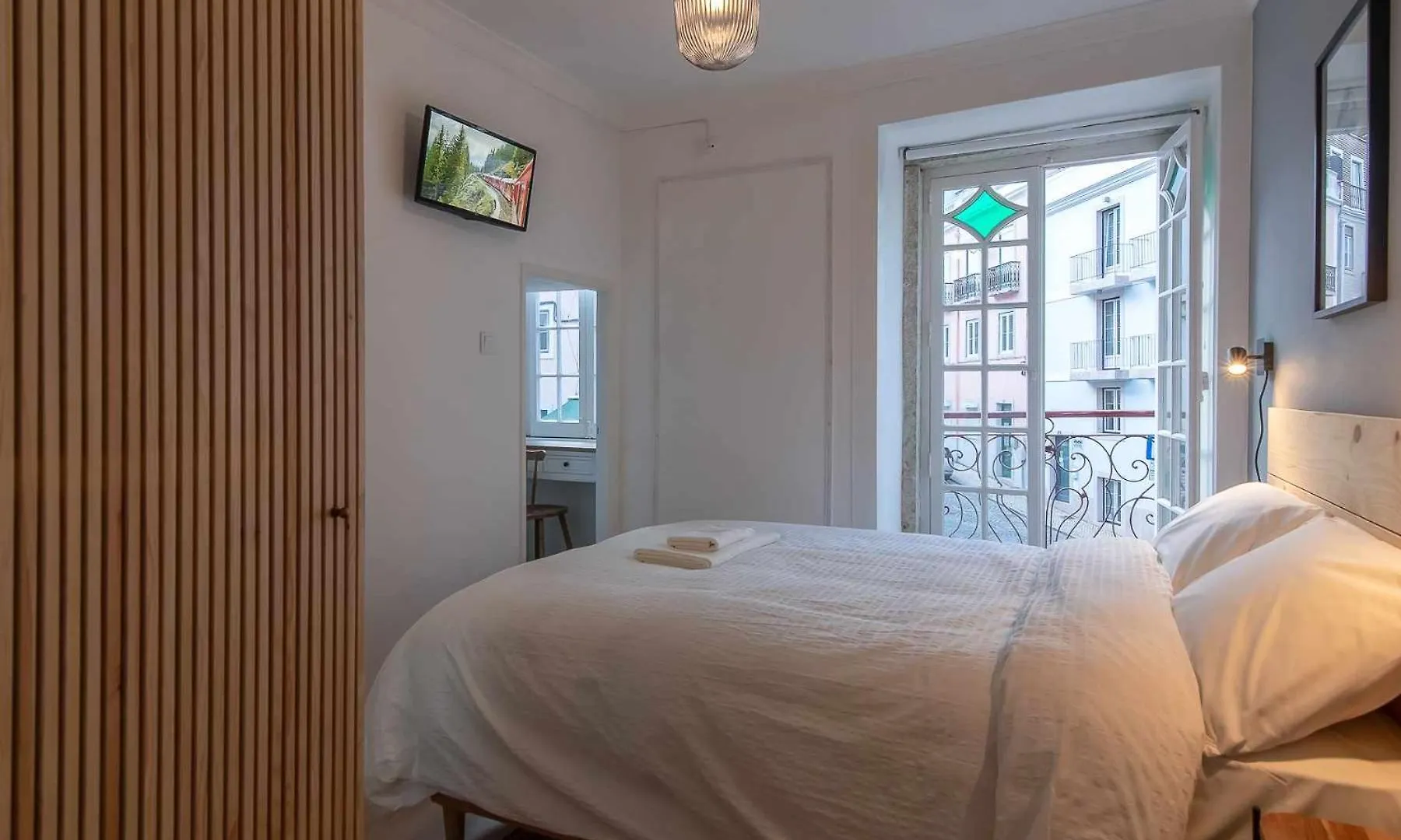 Homestay Nova Alegria Apartment Lisbon